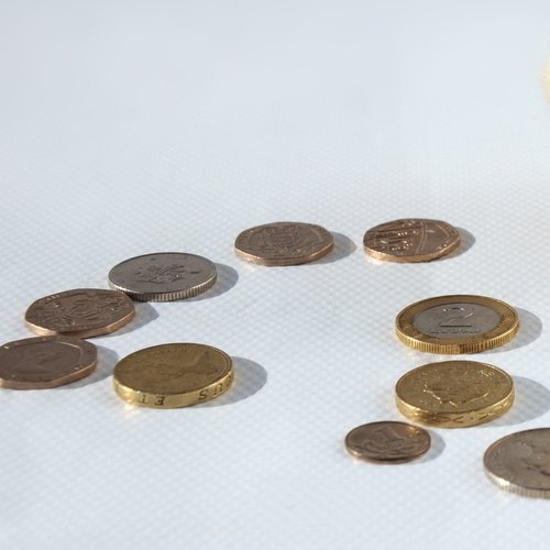 Obraz do artykułu Oprocentowanie coraz niższe, promocje coraz słabsze. Gdzie jeszcze opłaca się oszczędzać?