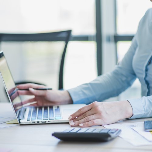 Finanse w firmie pod kontrolą. Konto firmowe a osobiste w praktyce