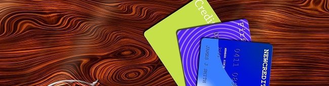 Jak odróżnić kartę debetową od kredytowej?